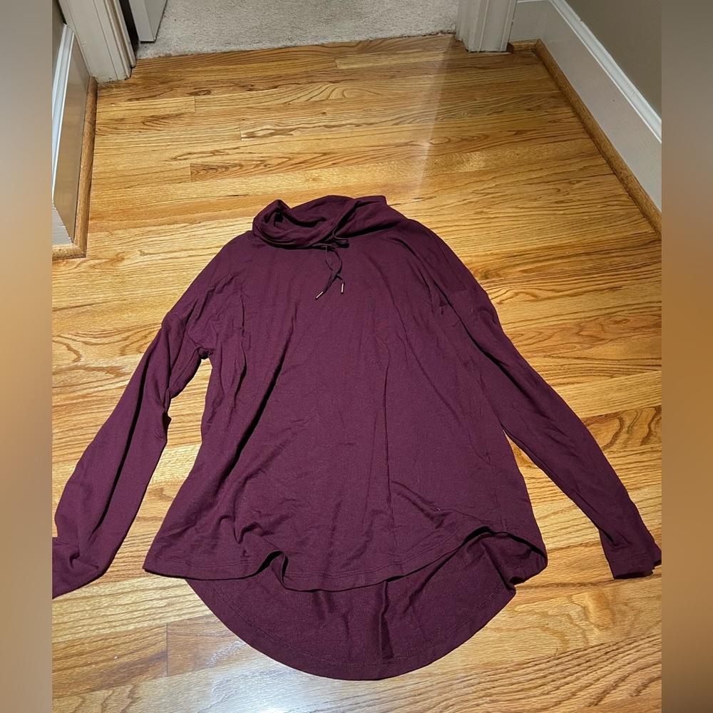 MAROON TOP